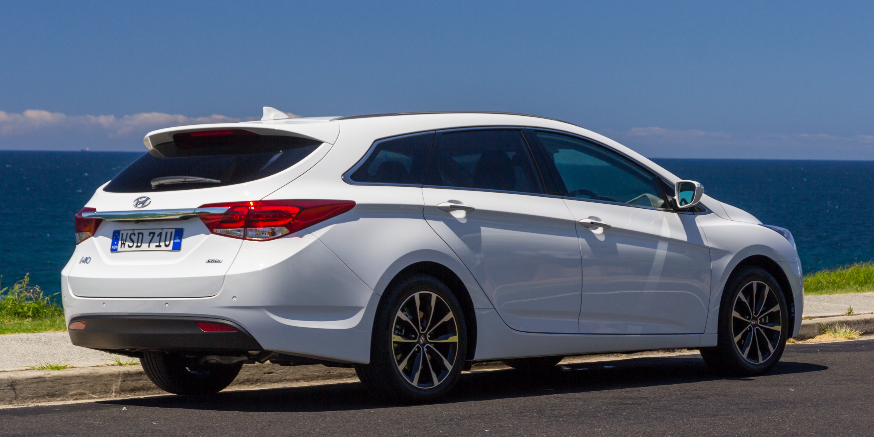 2016 Hyundai i40 Tourer Diesel Premium 11