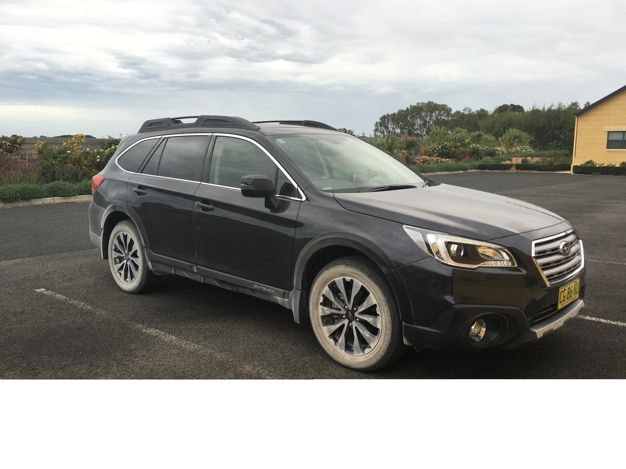 2016 Subaru Outback Review  CarAdvice