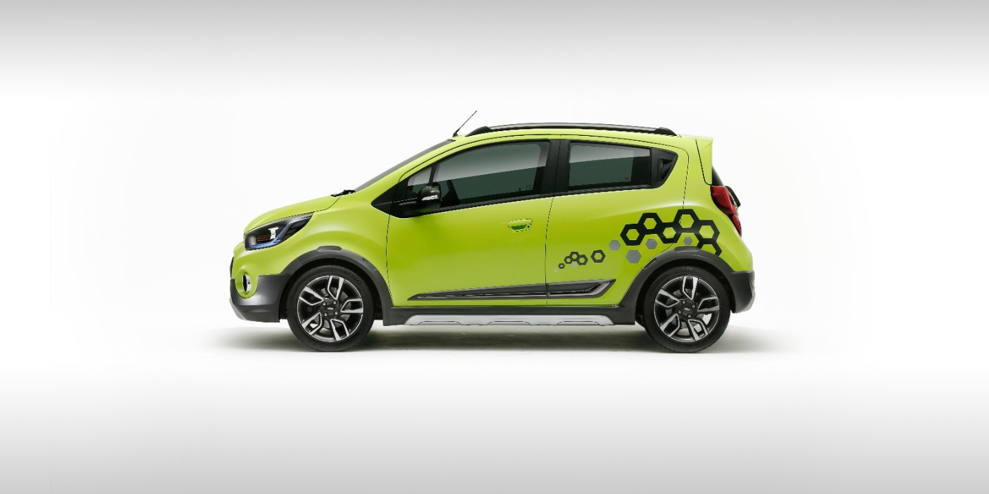 Chevrolet reveals Essentia sedan, Spark Activ crossover ... Chevrolet reveals Essentia sedan, Spark Activ crossover ...