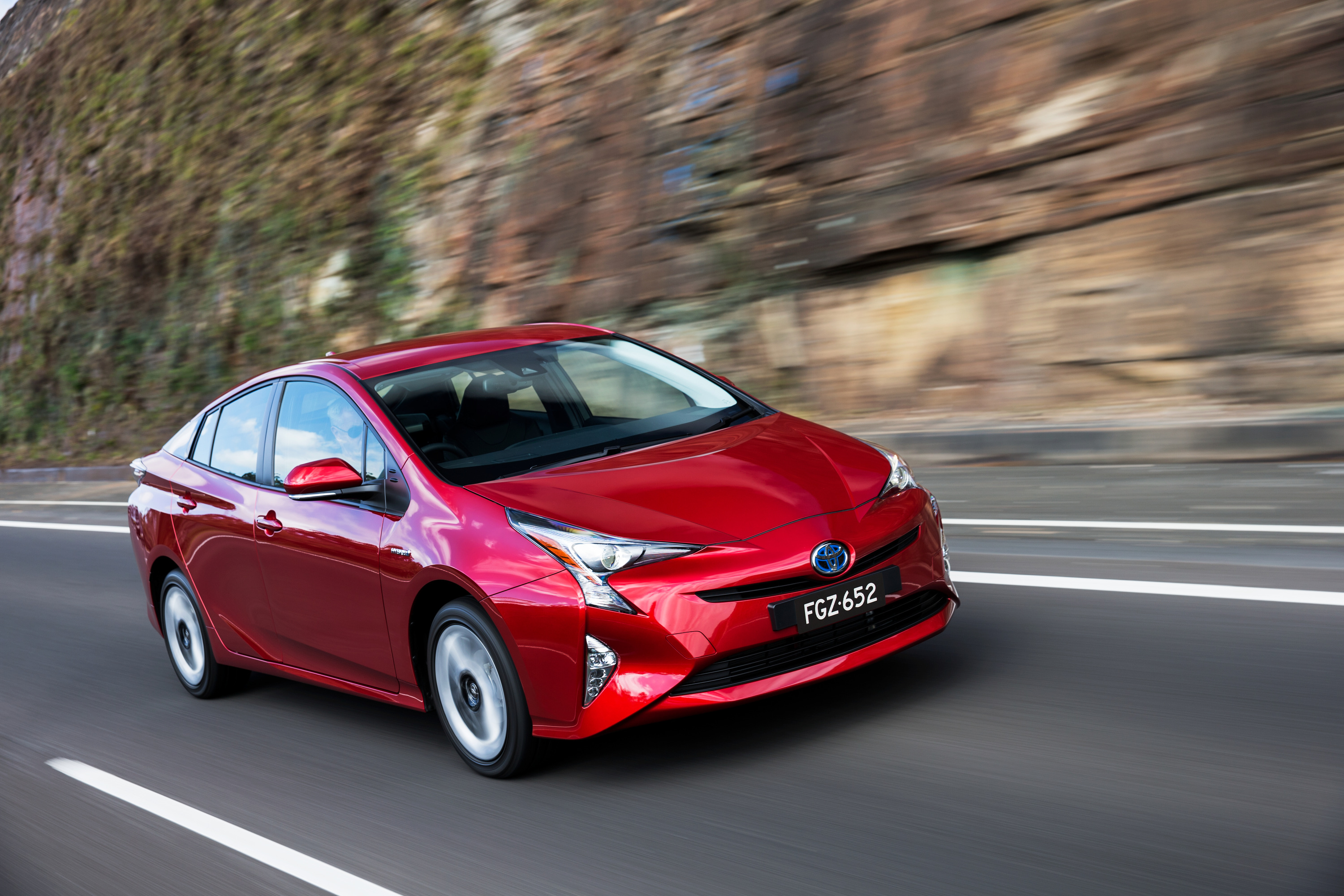 toyota prius 2016