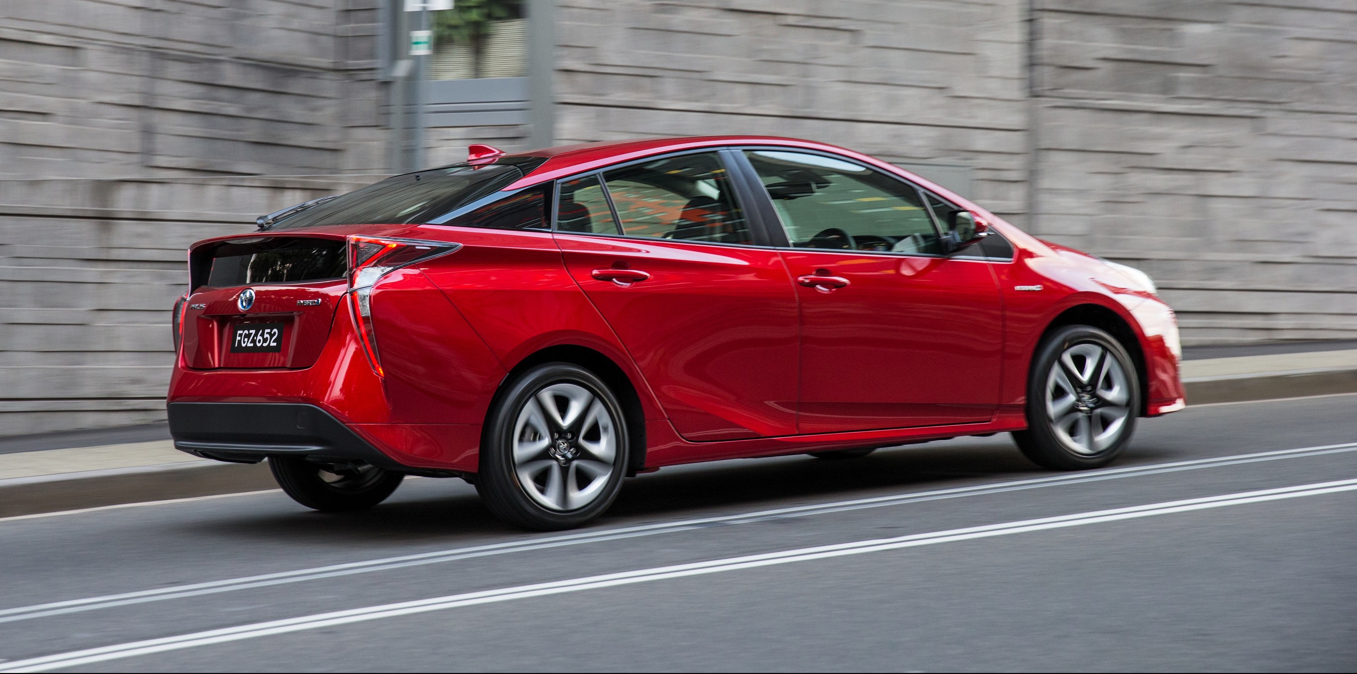 Toyota Prius Pricing And Specifications Photos Of