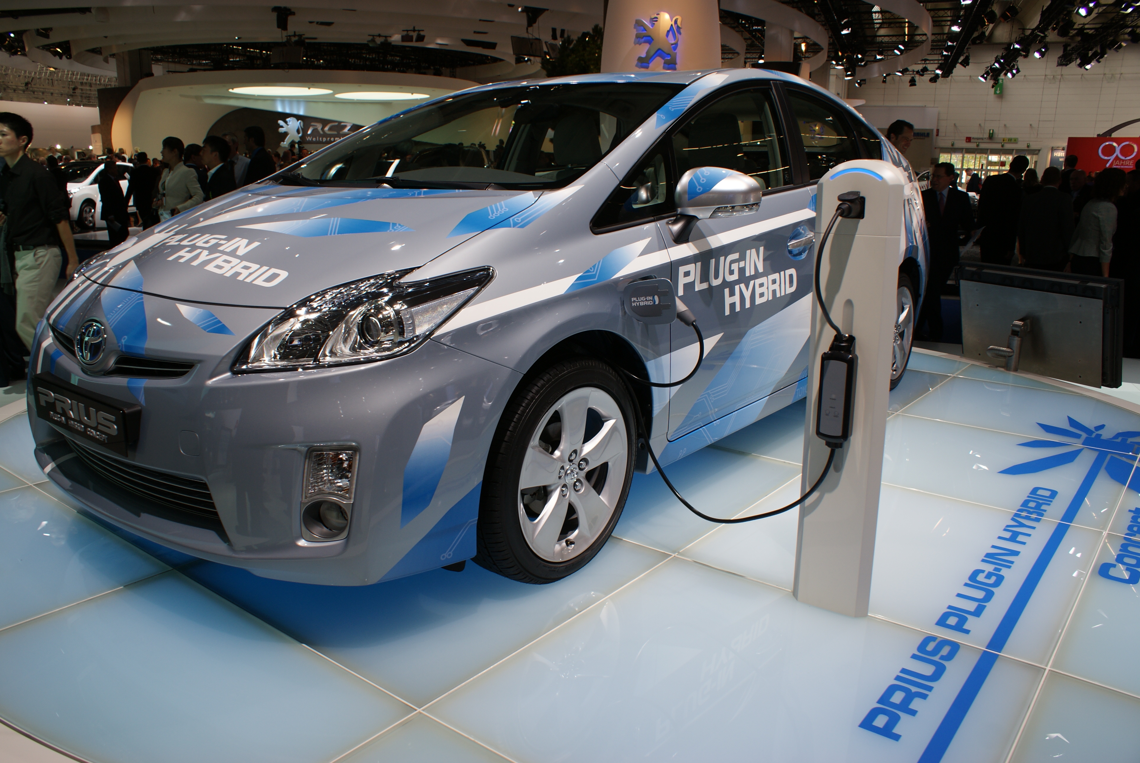 Toyota auris plugin hybrid