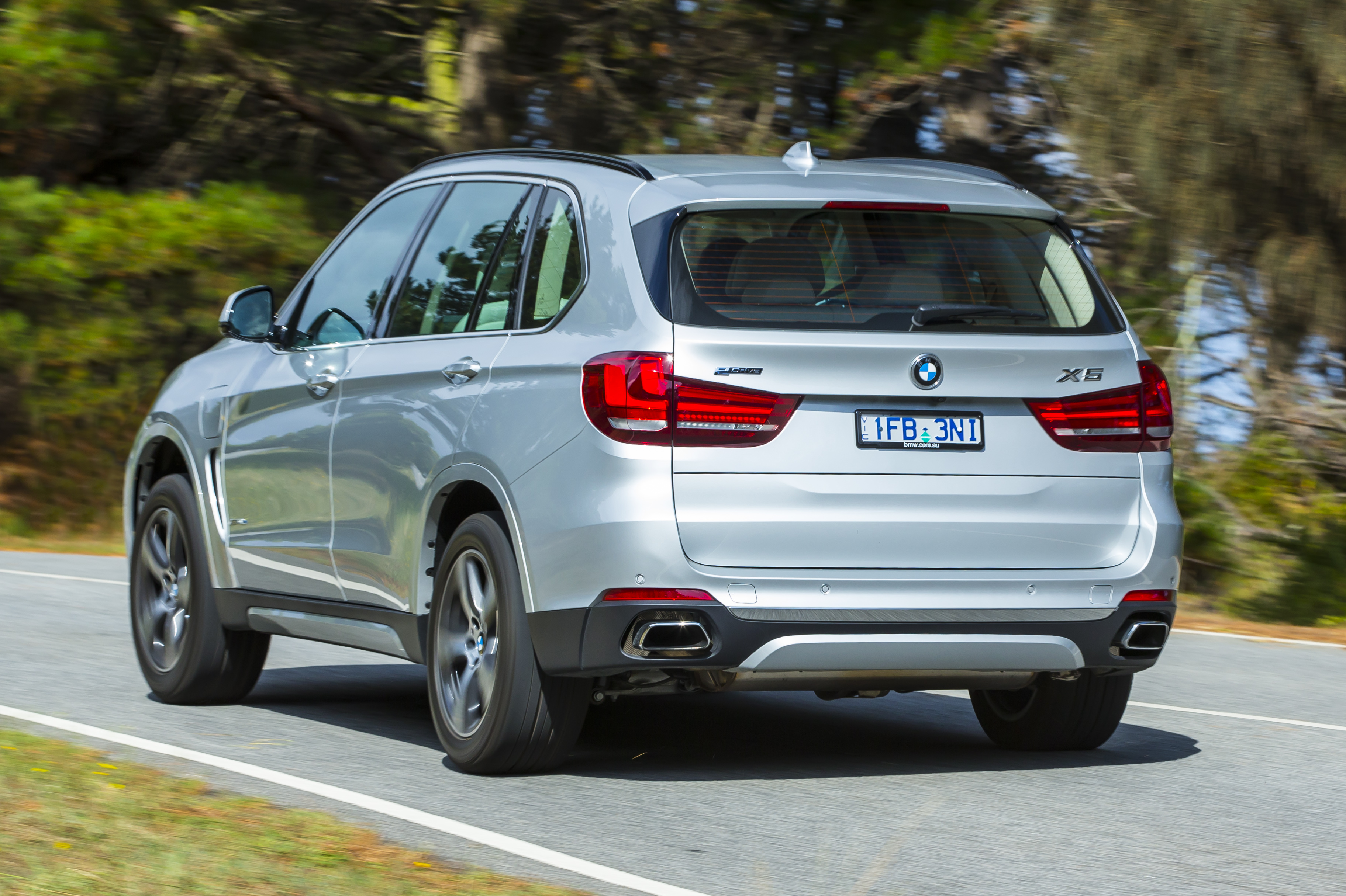 2016 BMW X5 xDrive40e Plug-in Hybrid Review | CarAdvice