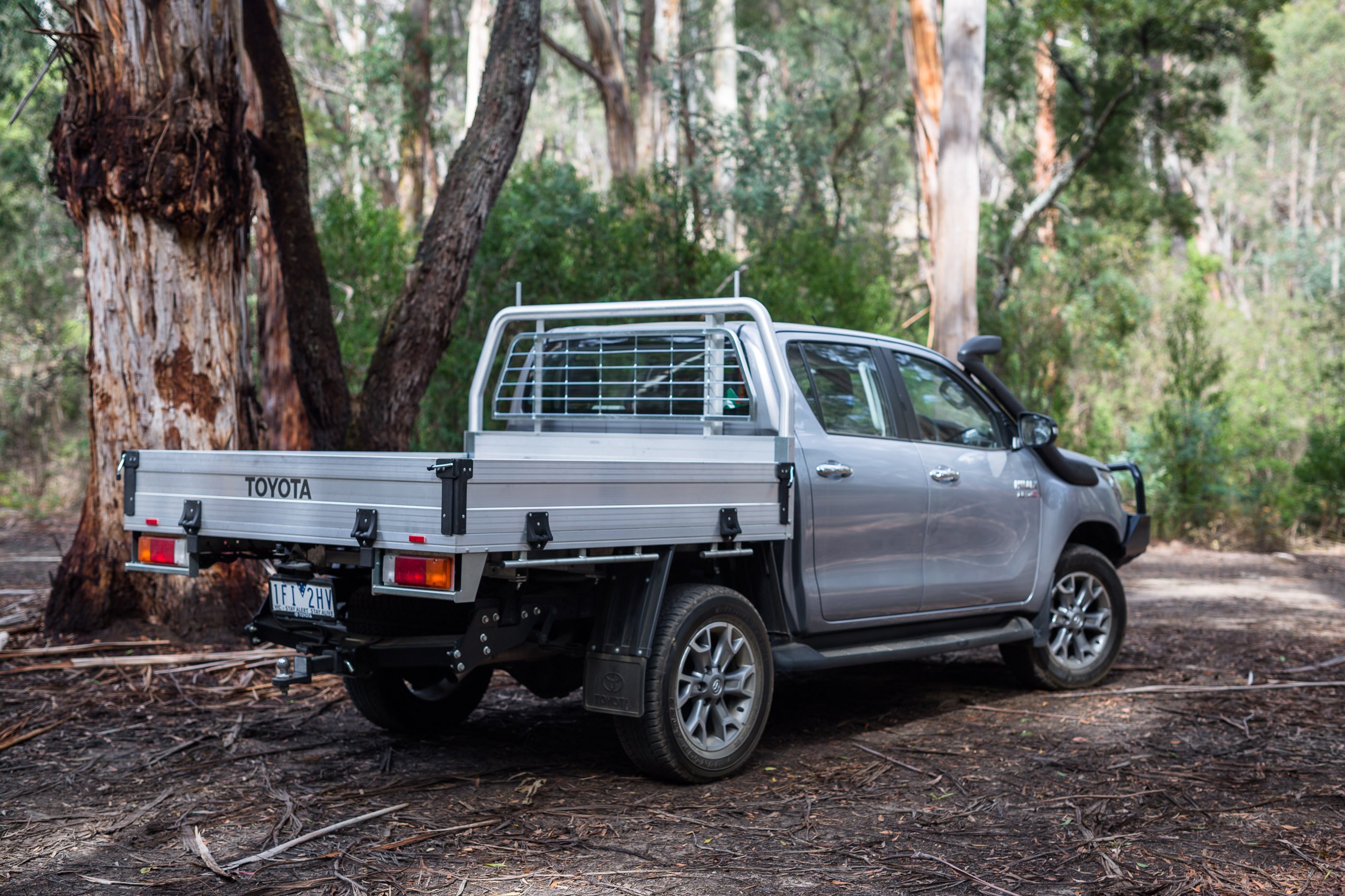 2016 Toyota Hilux SR 4×4 Cab Chassis Review  Photos | CarAdvice