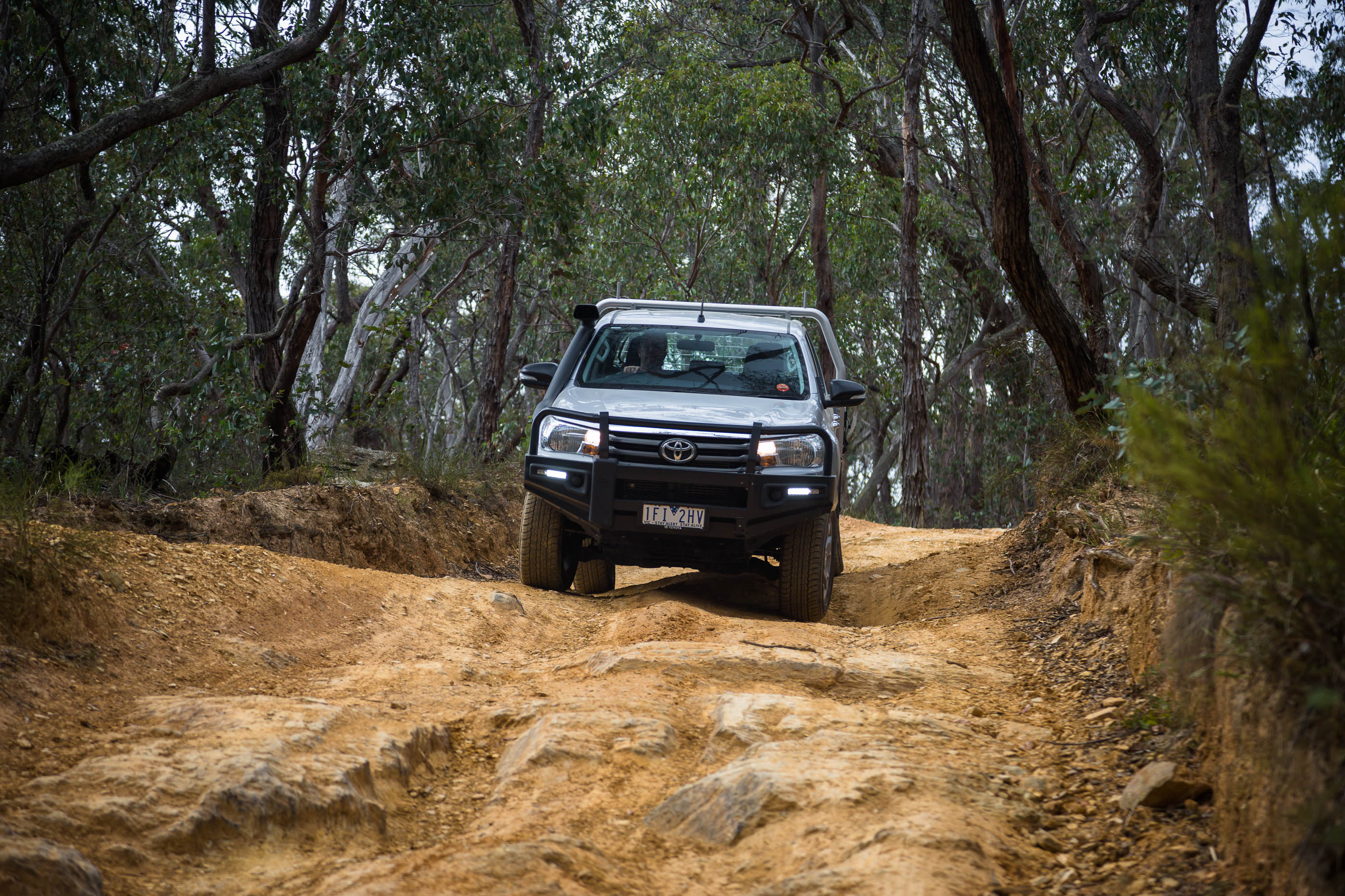2016 Toyota Hilux SR 4×4 Cab Chassis Review  Photos | CarAdvice