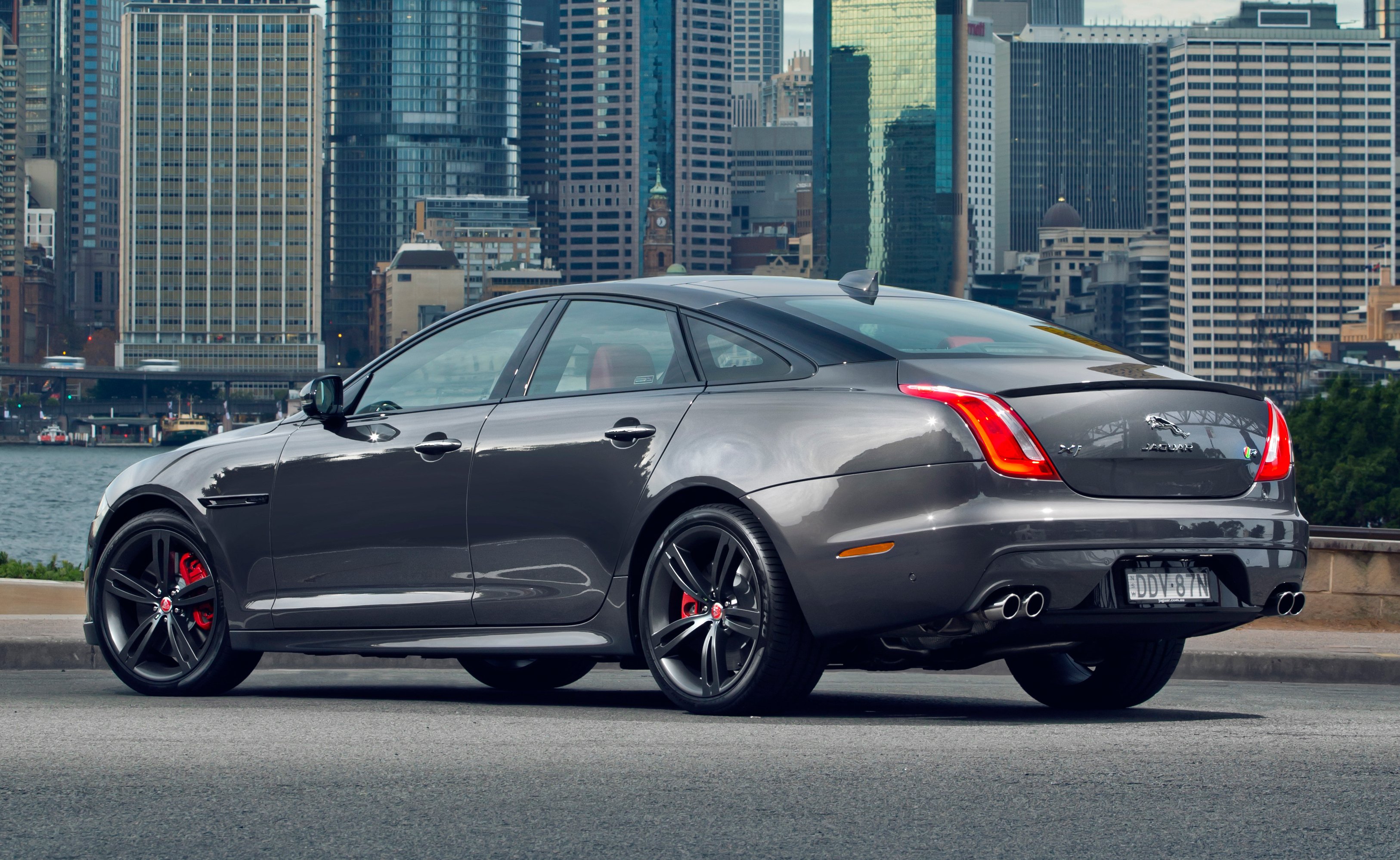 2016 Jaguar XJR