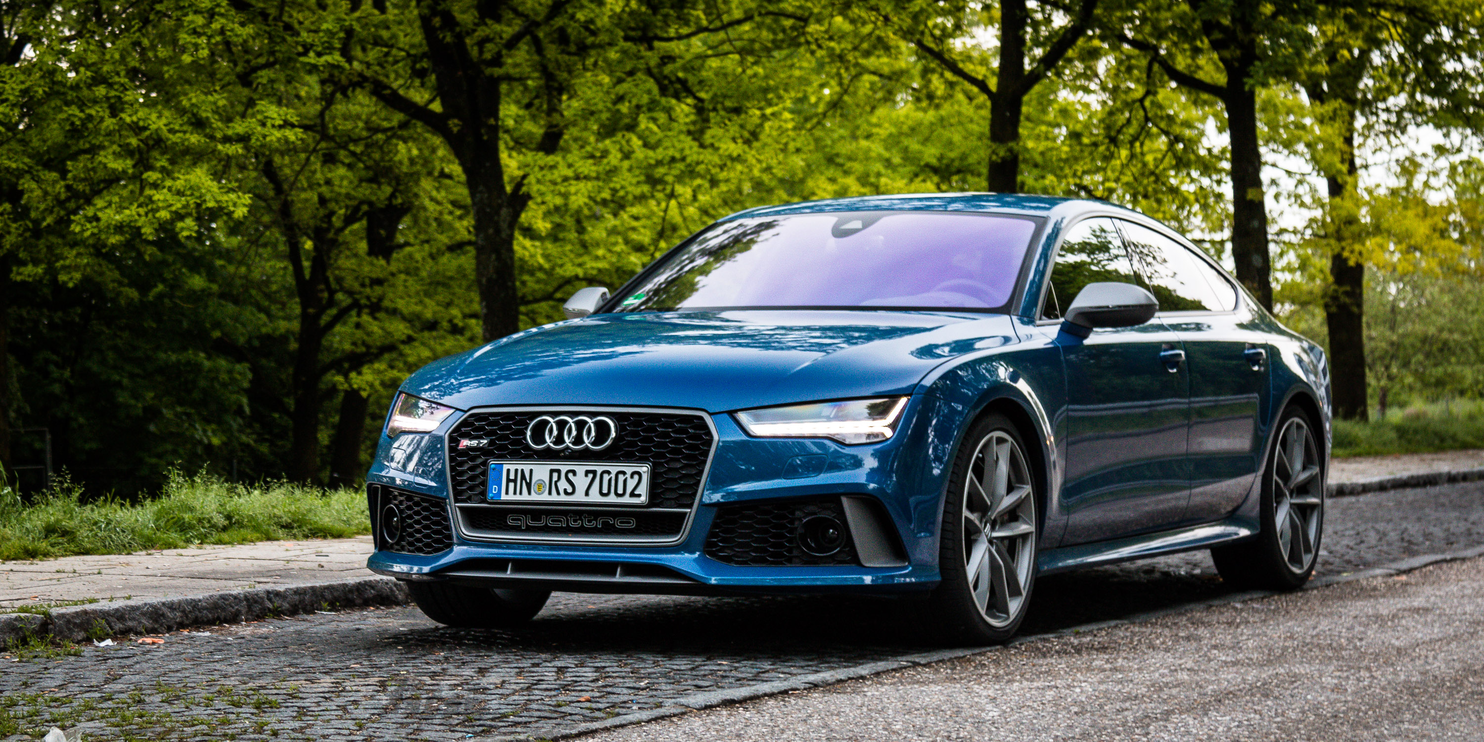 Unrivaled Power: The 2016 Audi RS7 Sportback Performance