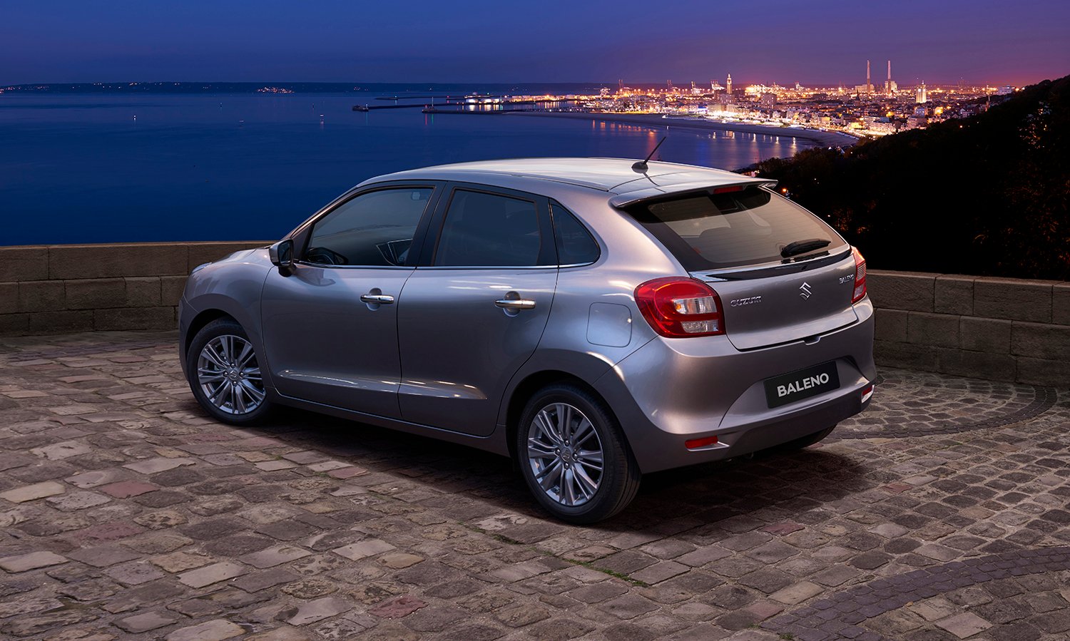 2016 Suzuki Baleno pricing and specifications Photos (1