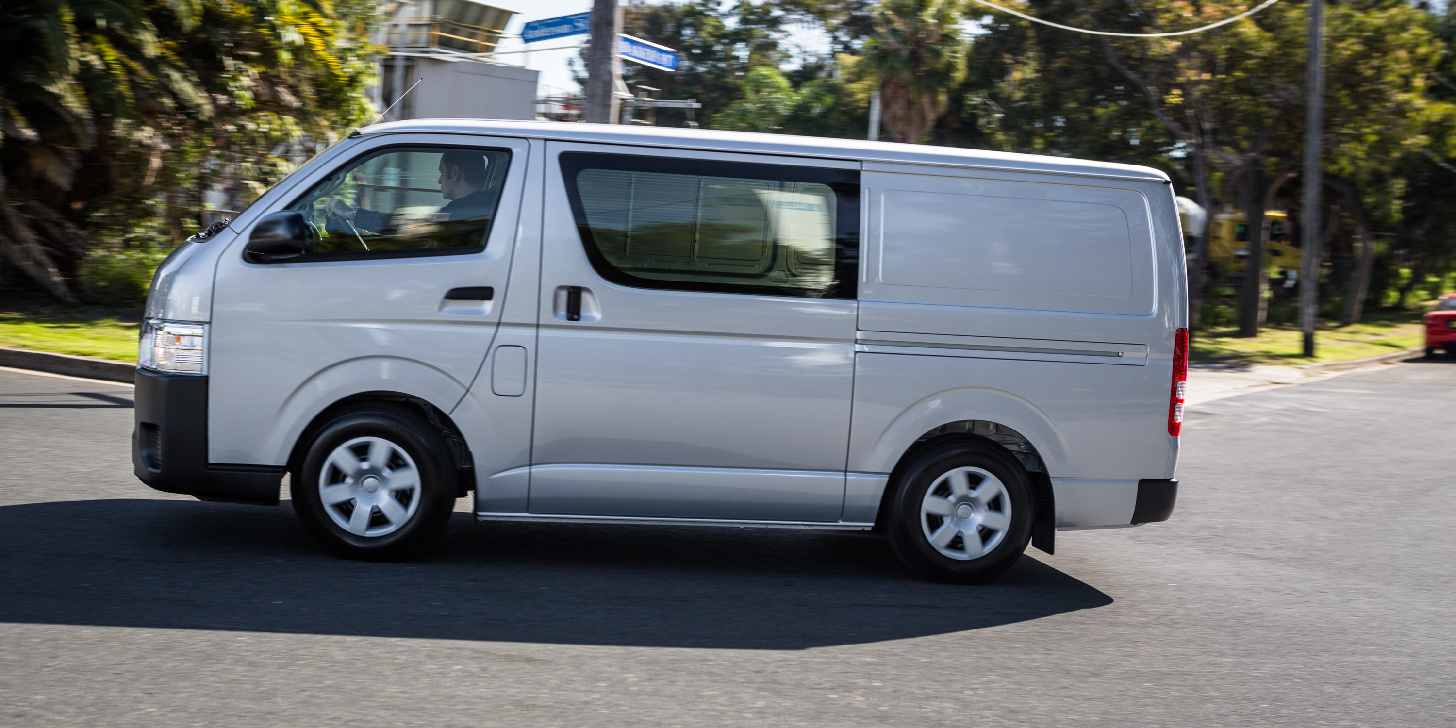 2016 Toyota Hiace Lwb Review Caradvice