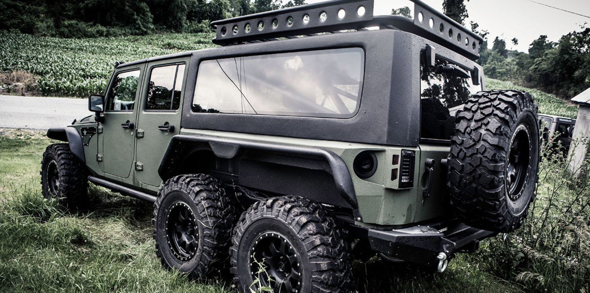 G Patton Tomahawk 6x6 Jeep Wrangler unveiled in China Photos (1 of 6)