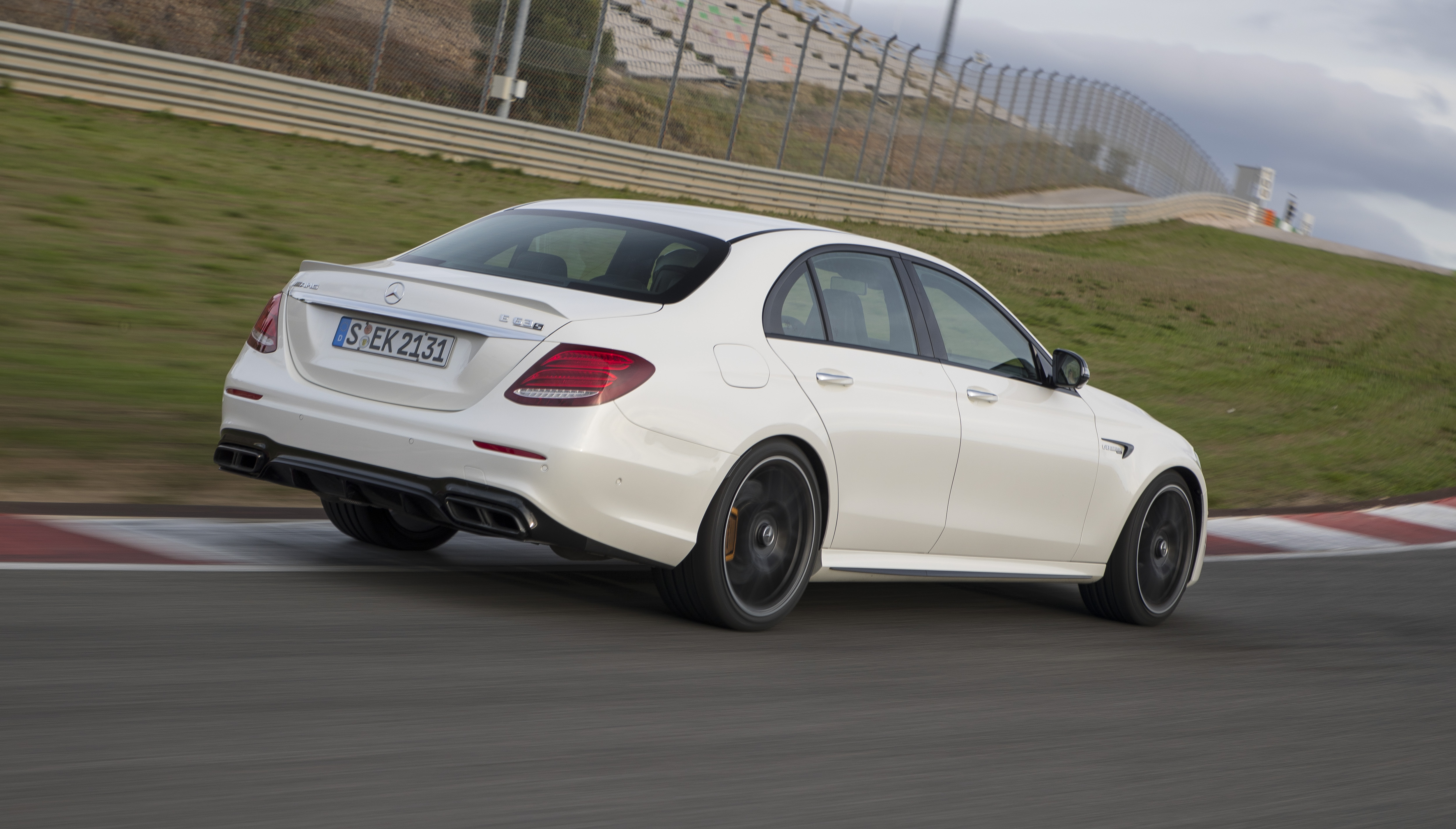 2017 Mercedes-AMG E63 S Review | CarAdvice