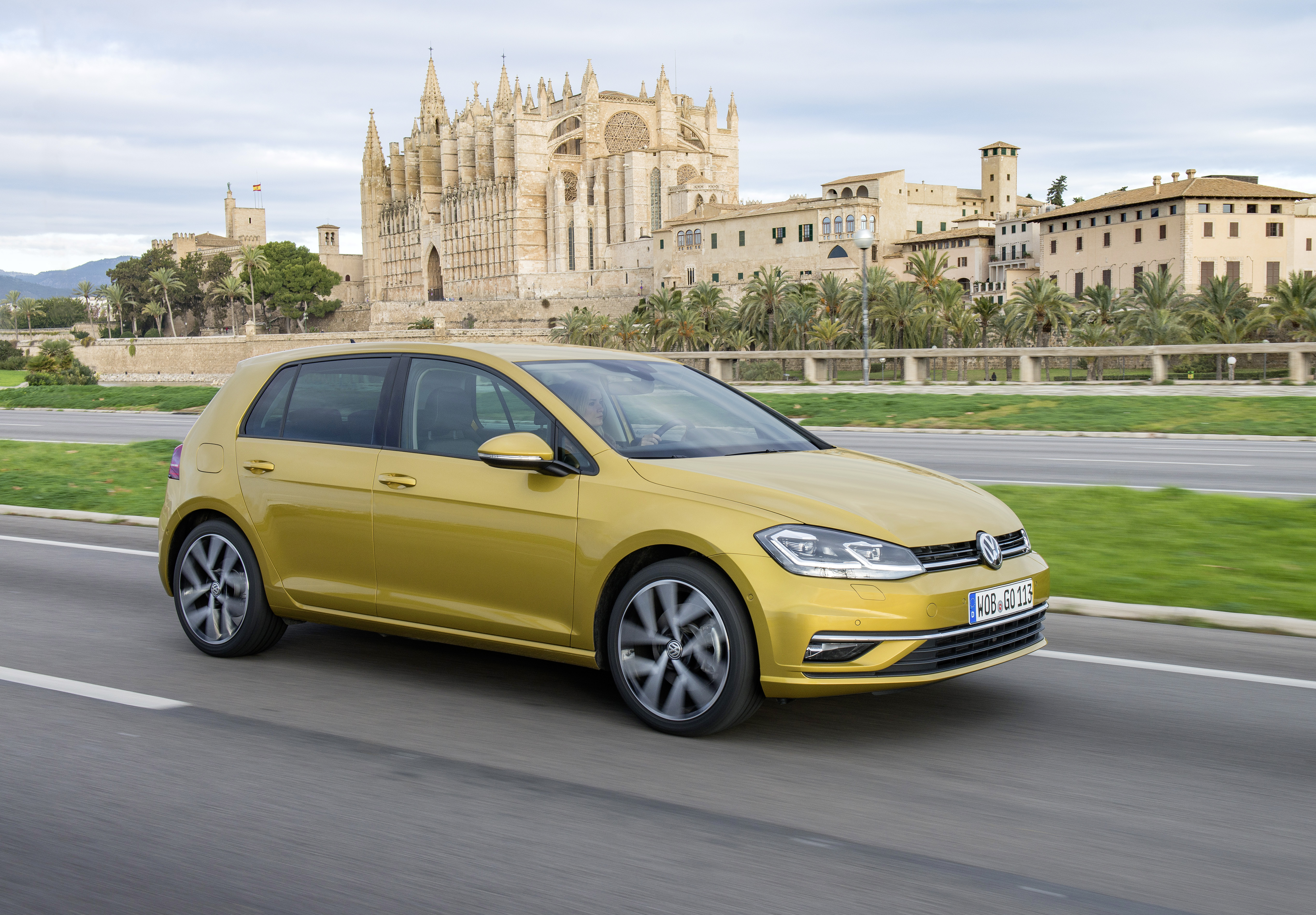 Volkswagen Golf '7.5' launching with sharpened prices