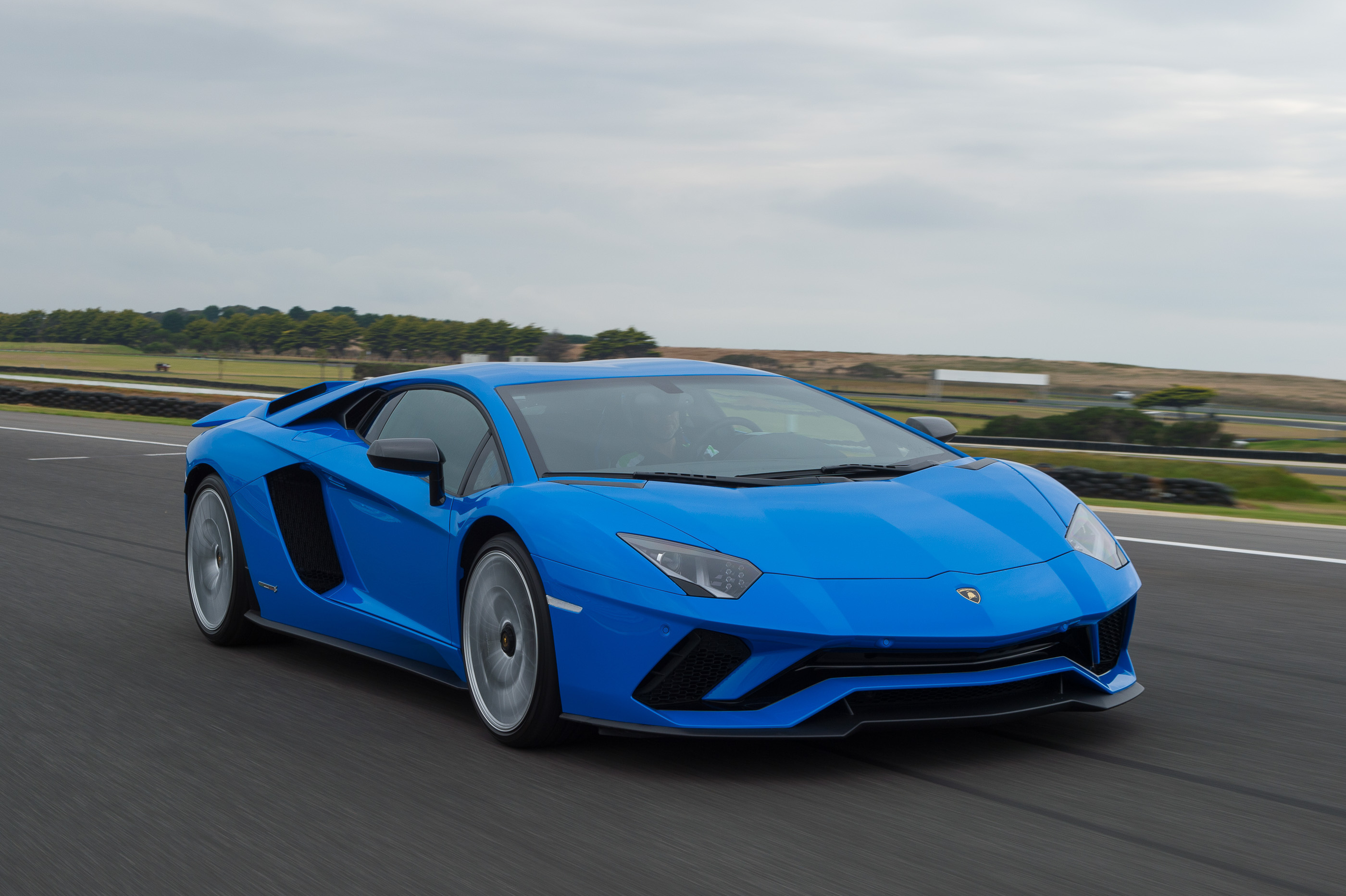 2017 Lamborghini Aventador S