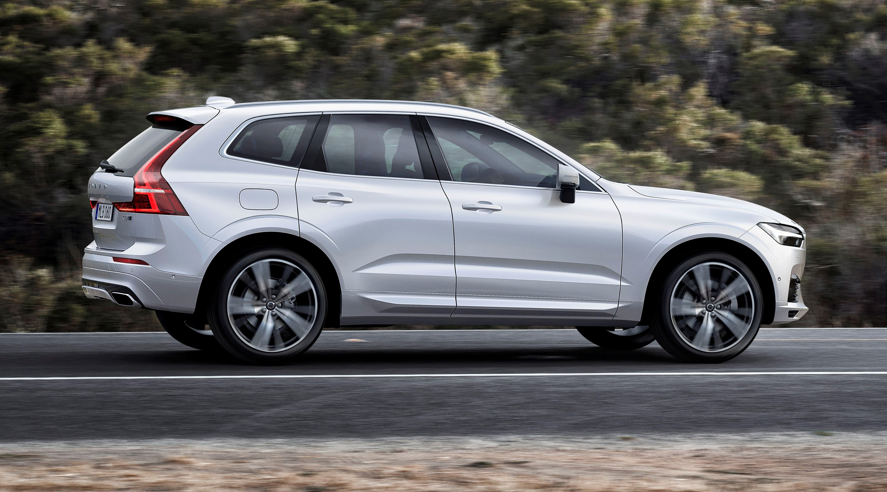 2018 Volvo XC60 detailed in new video Photos (1 of 5)