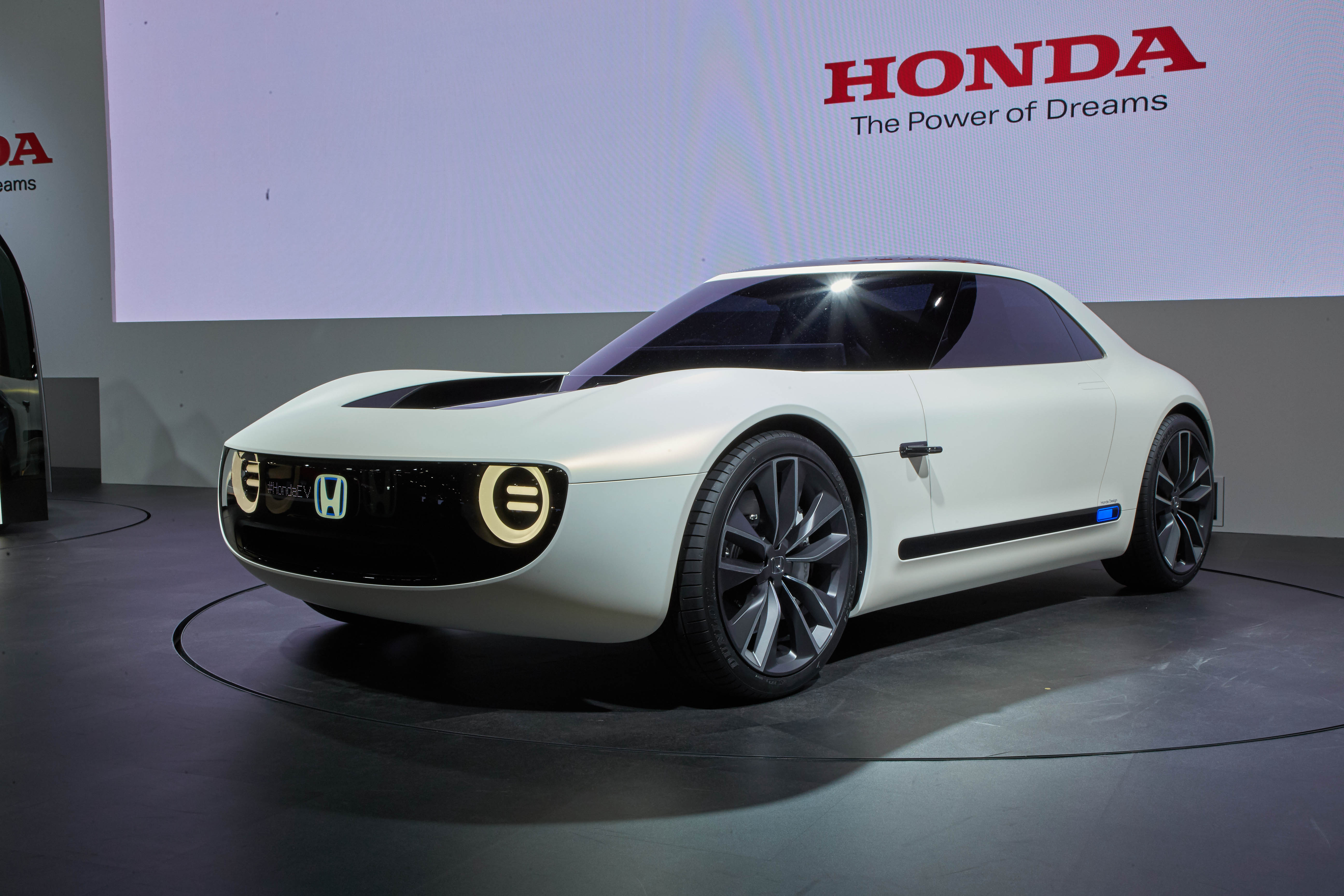 Honda Sports EV Concept revealed - Photos (1 of 7)