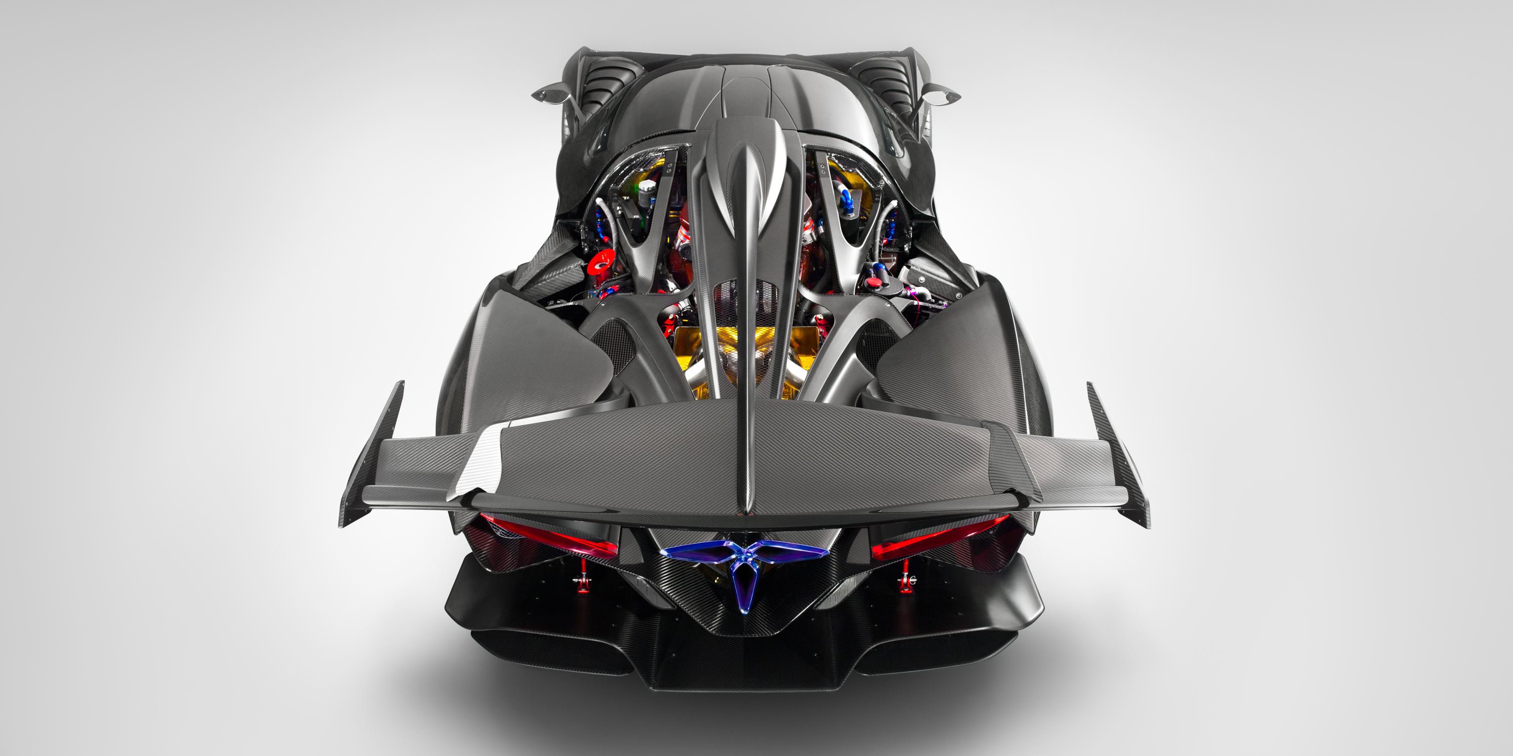 Apollo Intensa Emozione revealed - Photos (1 of 27)