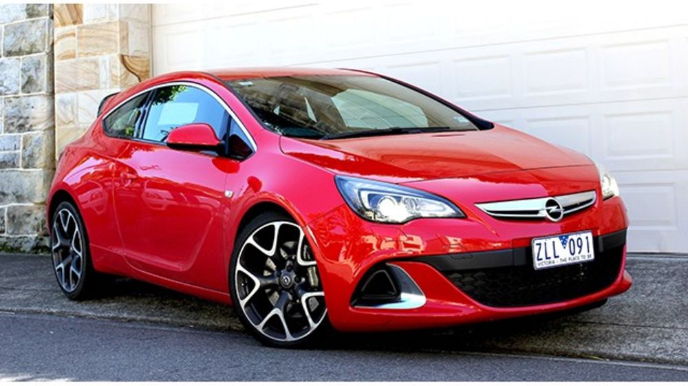 Opel Astra Opc Video Review