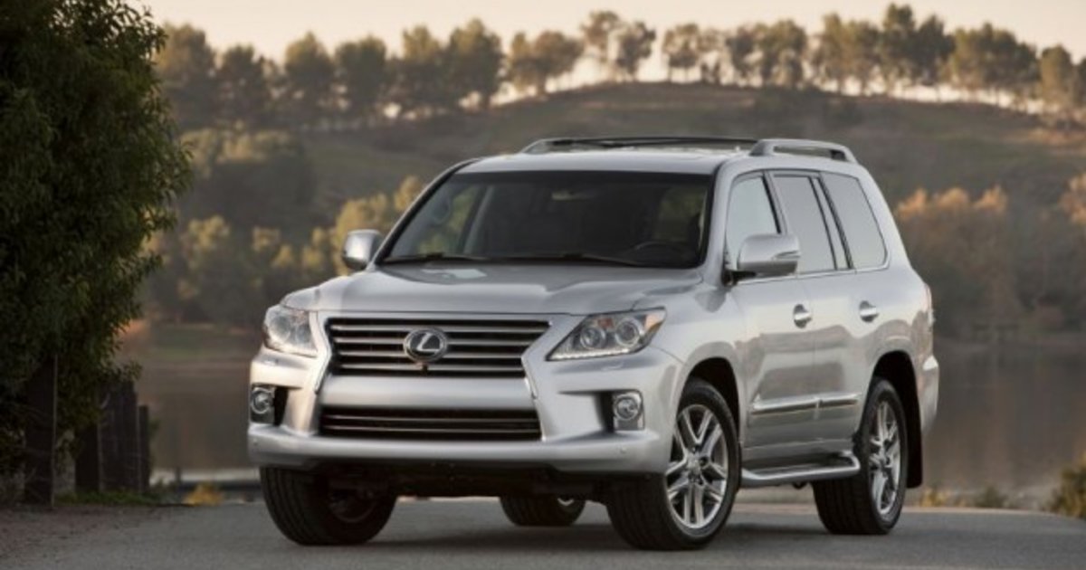 2012 Lexus LX570: new look, more tech and lower price