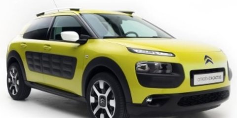 2018 Citroen C4 Cactus Onetone V Renault Captur Intens