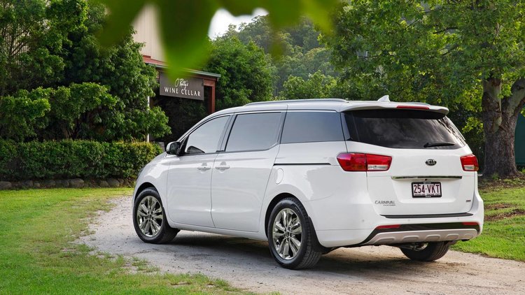 Kia carnival 2015