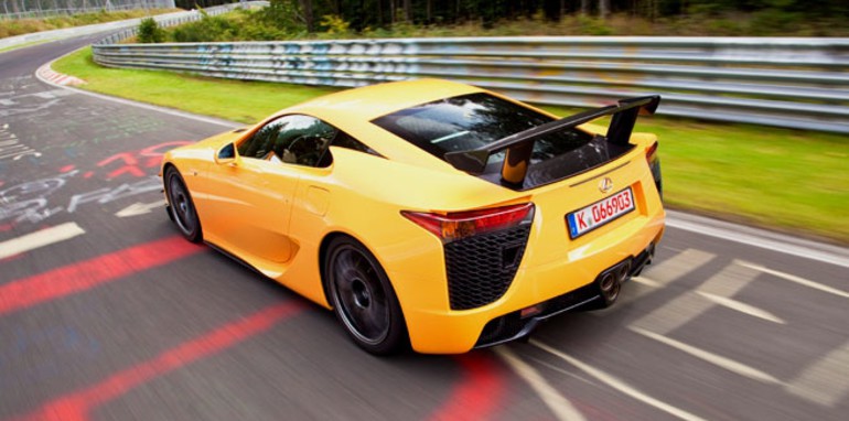 Lexus LFA posts 7:14 Nürburgring lap time