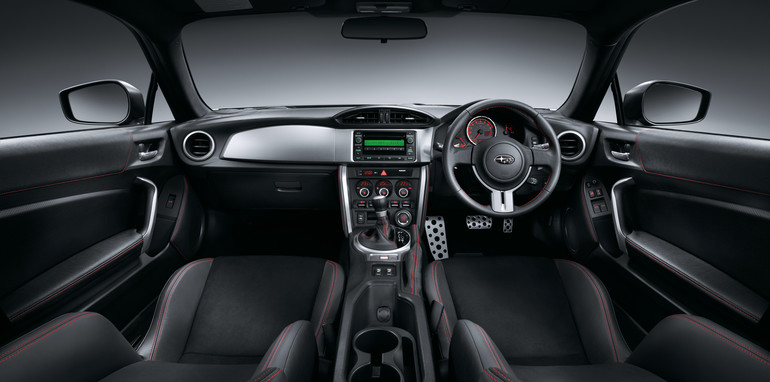 Toyota 86 vs Subaru BRZ Comparison Review