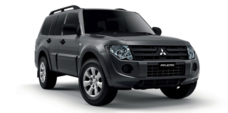 Mitsubishi Pajero update released: petrol out, five-star safety in