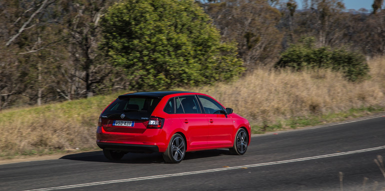 Skoda Rapid v Kia Cerato : Comparison review