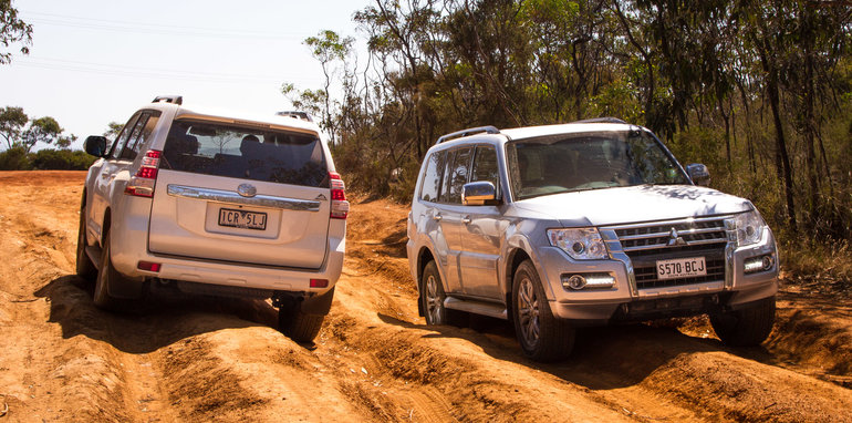 Toyota Landcruiser Prado Altitude v Mitsubishi Pajero GLS : Comparison ...