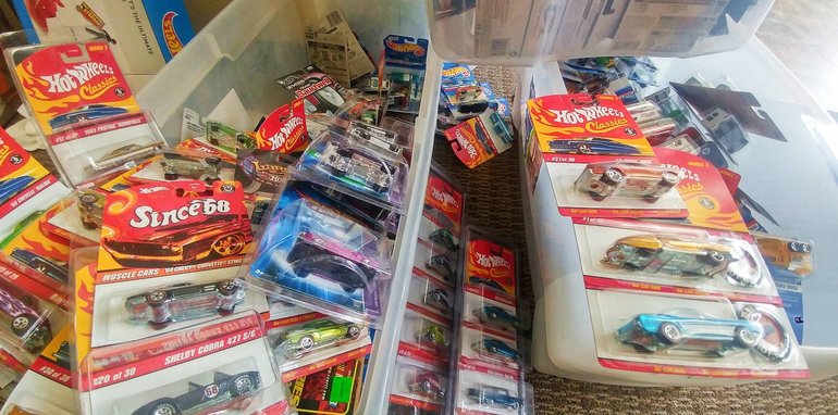 Car Toy Heaven 10 000 Hot Wheels Cars Auctioned