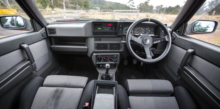 Alfa Romeo Old V New 2017 Giulia V 1990 75 Twin Spark