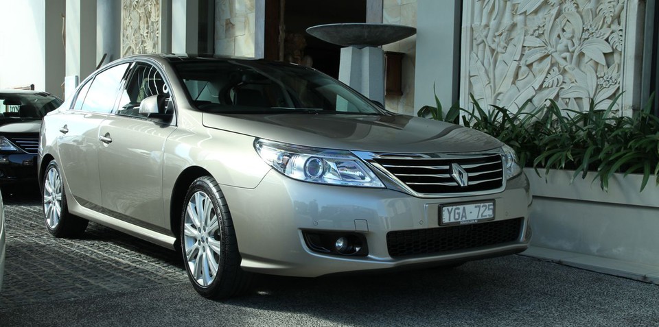 2012 renault latitude luxe review