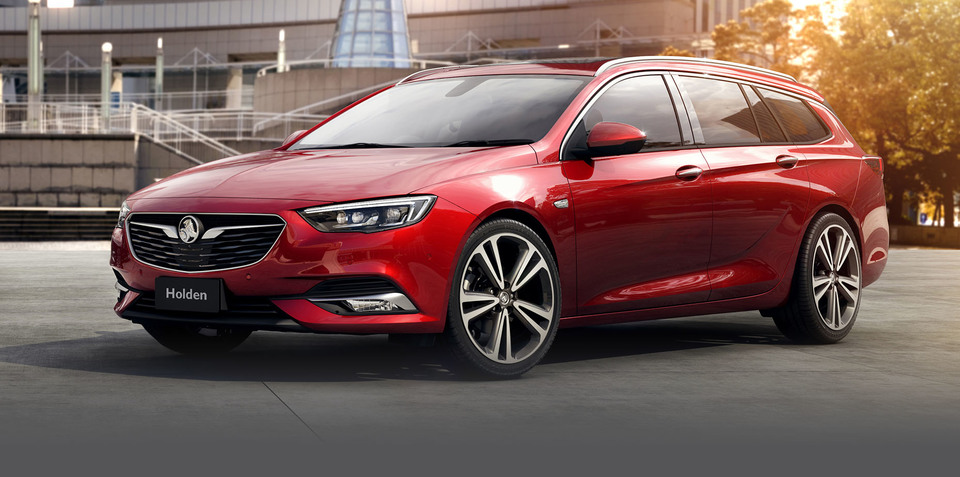 2018_holden_commodore_sportwagon_01.jpg