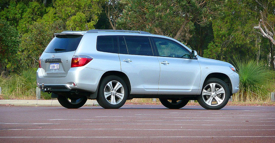 Toyota Kluger Review & Road Test | CarAdvice