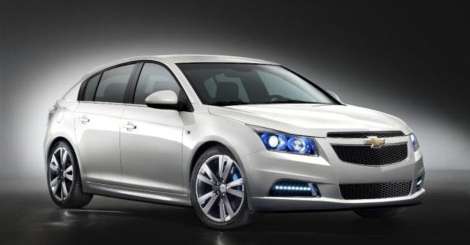 Chevrolet Cruze hatchback designed and built by Holden - photos | CarAdvice