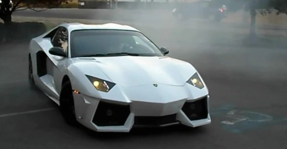 Holden Monaro converted into Lamborghini Aventador replica 