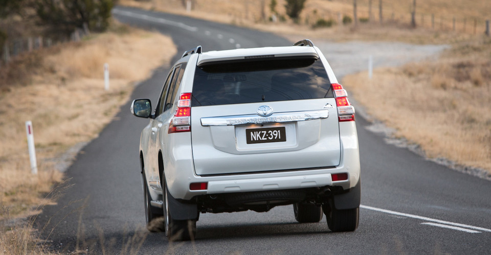 2014 Toyota LandCruiser Prado Altitude : Clean tailgate ...