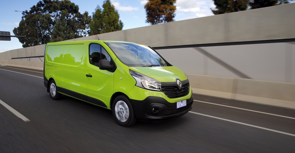 Renault trafic review 2015