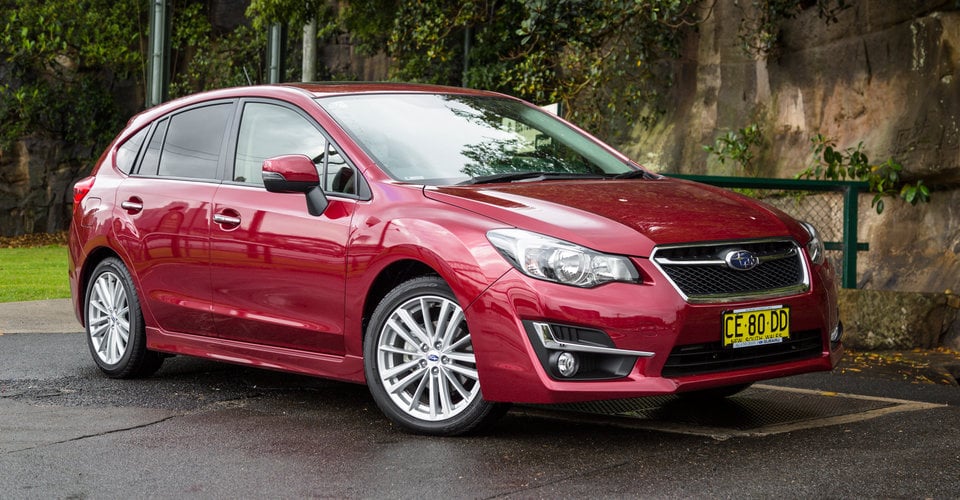 Hatchback Subaru Impreza 2016