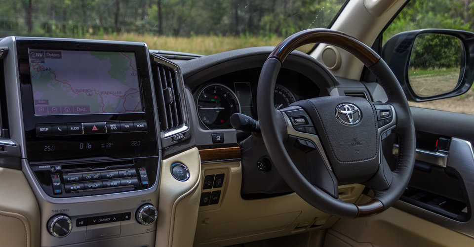 2016 Toyota LandCruiser 200 Series Sahara Review | CarAdvice