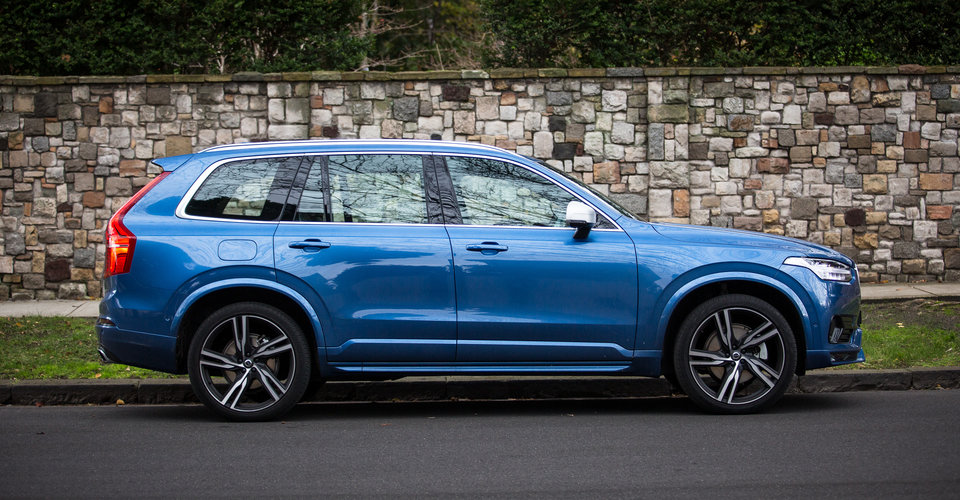 Volvo xc90 r design отличия