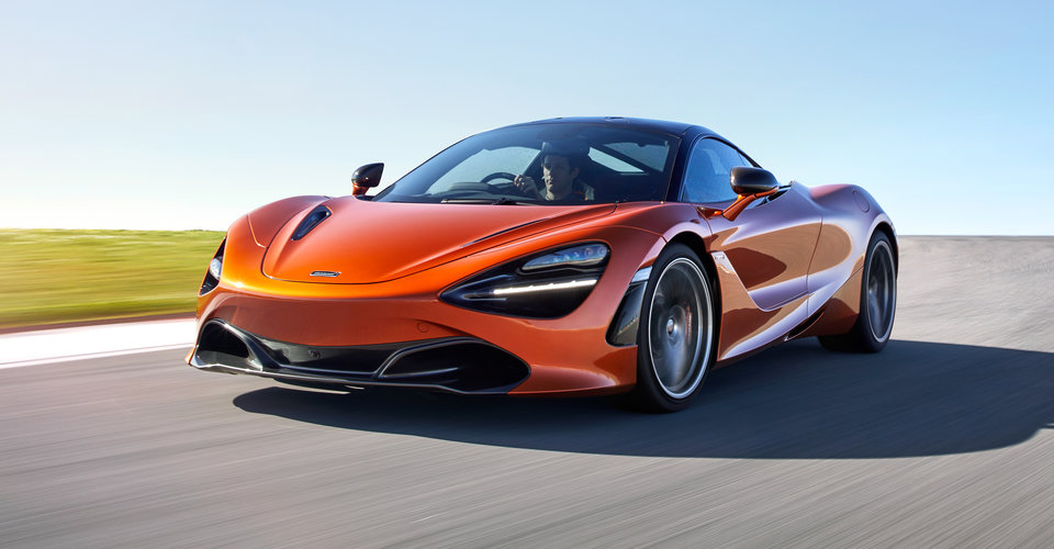2017-McLaren-720S-1.jpg