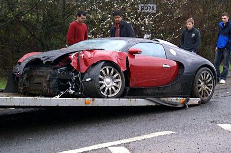 Bugatti veyron crashed