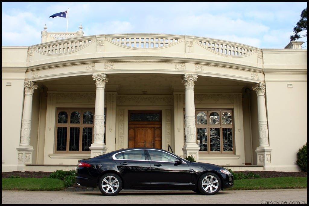 2009 Jaguar XF Interior