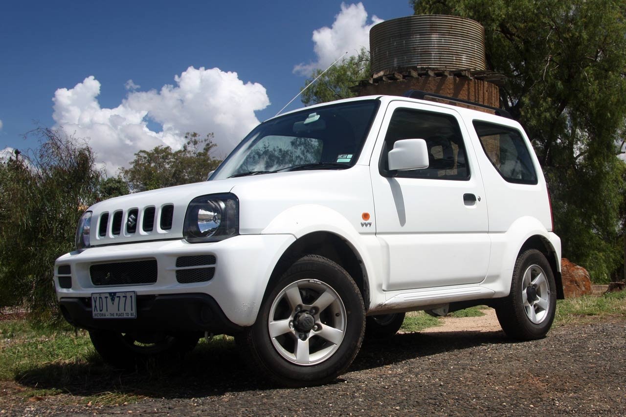 Suzuki Jimny 2016 белый