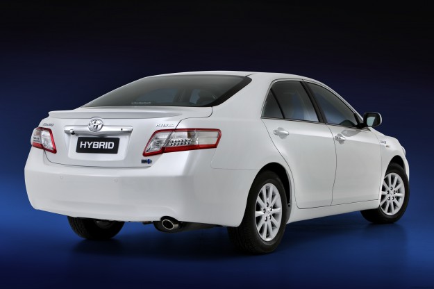 Toyota Details Hybrid Camry Styling And Design Photos