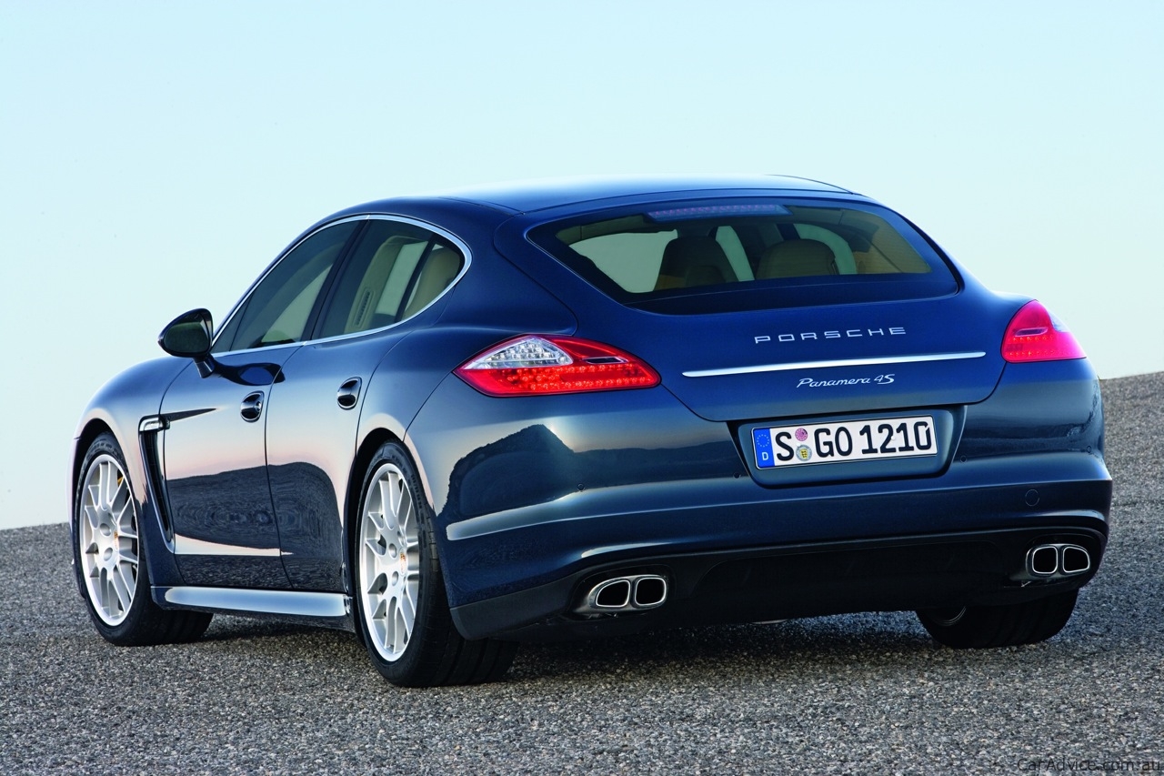 Porsche panamera turbo 2010