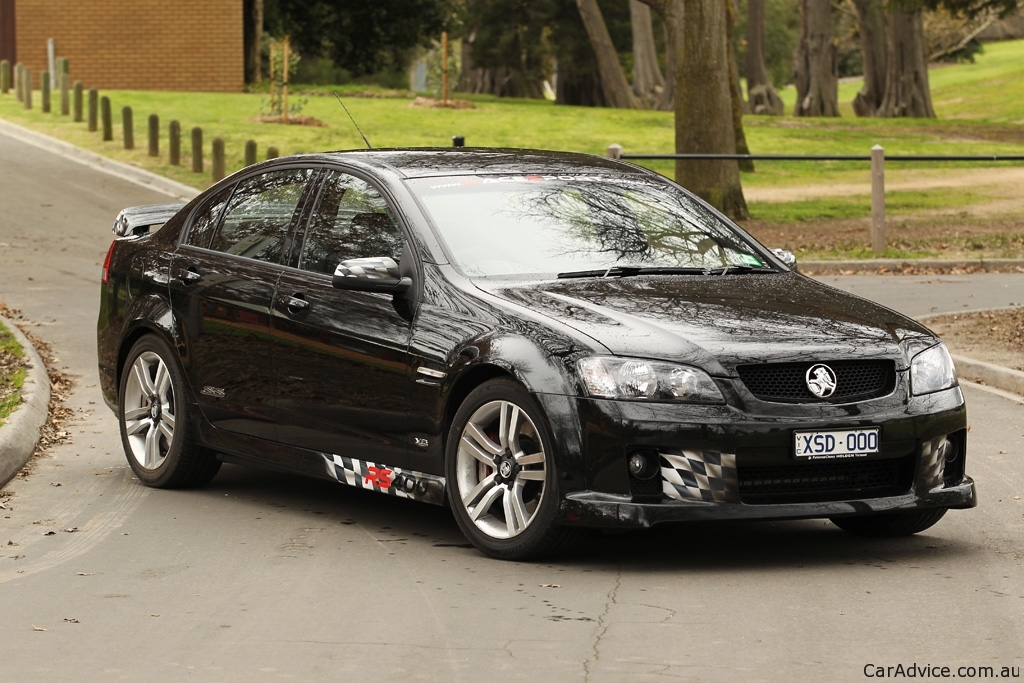 2010 Holden Commodore Race Sport RS350 & RS400T Review | CarAdvice