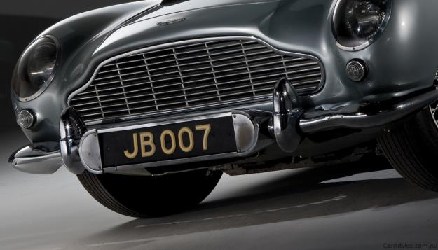 Aston Martin Db5 Original James Bond 007 Model Sells For