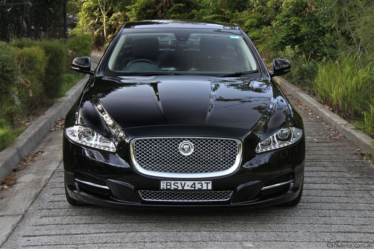 driving impression jaguar xkr vs. xj auperaport